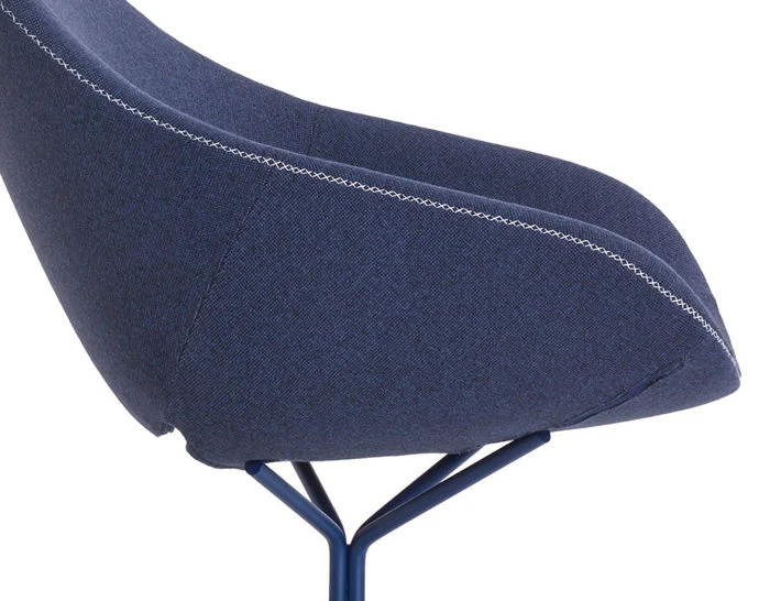 Beso Lounge Chair With Star Base - Image 5