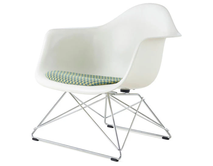 EamesĀ® Molded Armchair With Low Wire Base And Seat Pad - Image 3