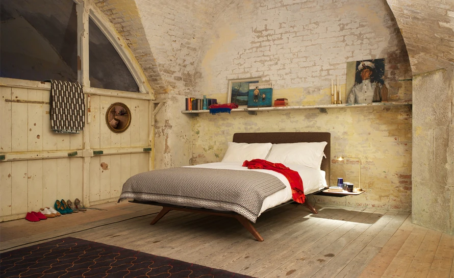 Hepburn Queen Size Bed 351aq - Image 6