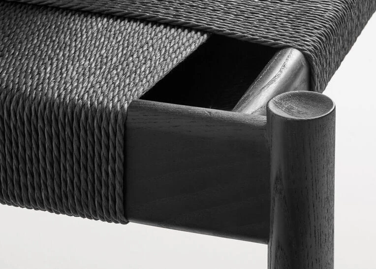 Invitation Bench - Image 6