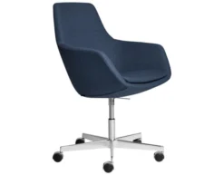 Fritz Hansen Little Giraffe Chair With 5 Star Base