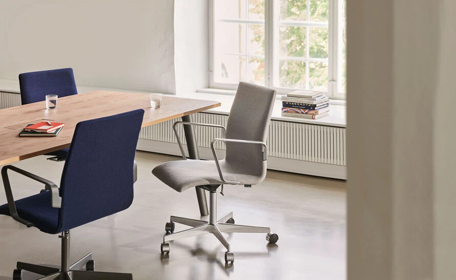 Fritz Hansen Oxford⢠Low Back Chair With 5-star Base - Image 11