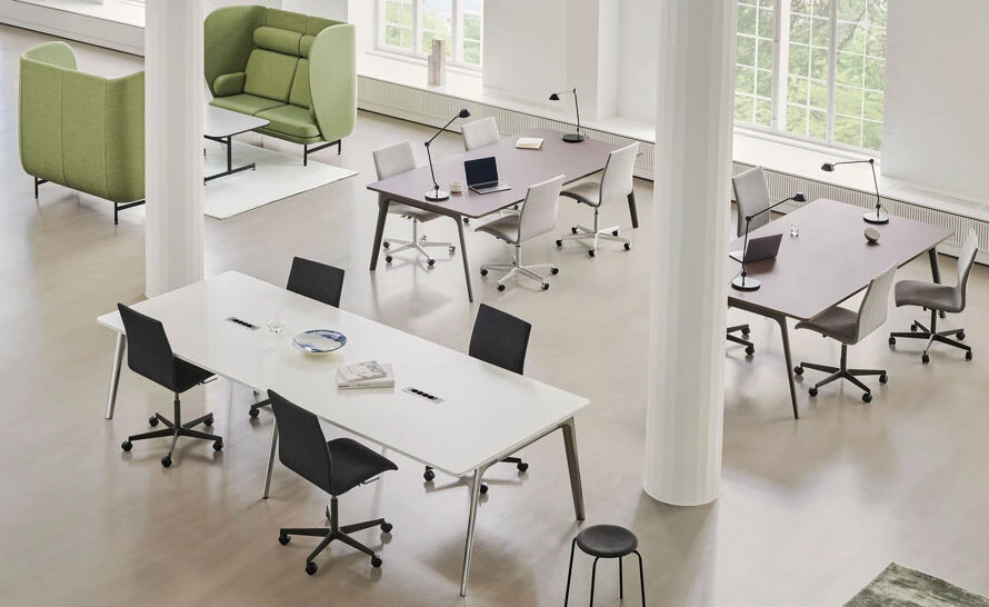 Fritz Hansen Oxford⢠Low Back Chair With 5-star Base - Image 9