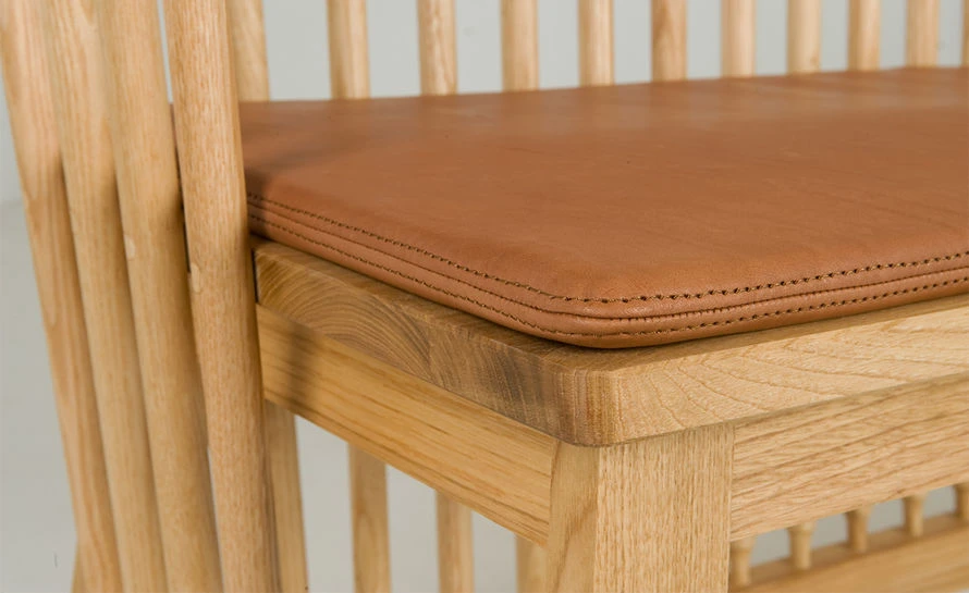 Settle Bench 446 - Image 4